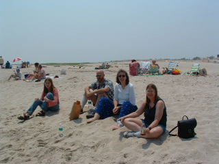 Nora, Tom, Lisa and Lissa at the beach