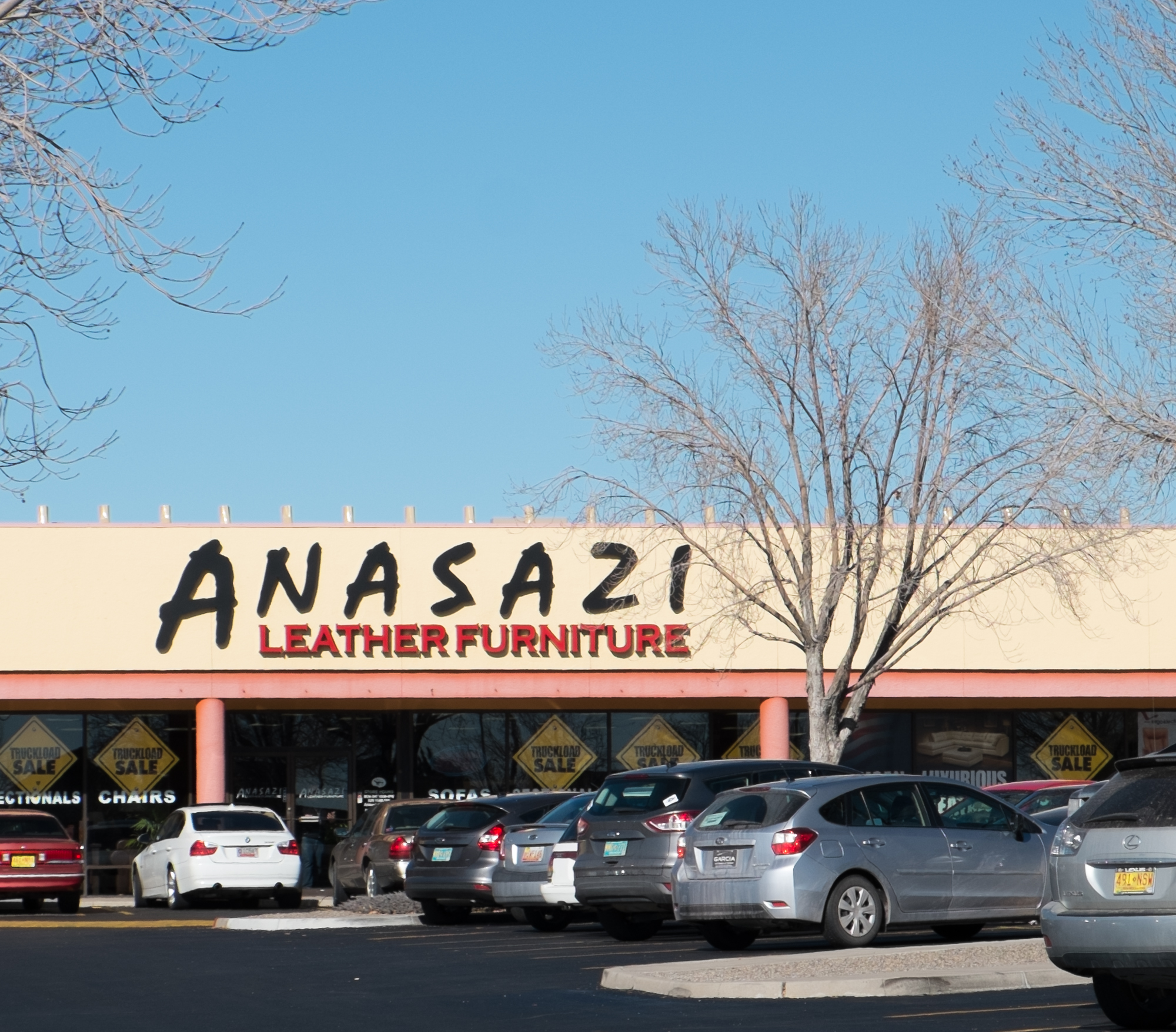 Anasazi Leather Furniture truckload sale, Dec. 14 2013, John Fleck