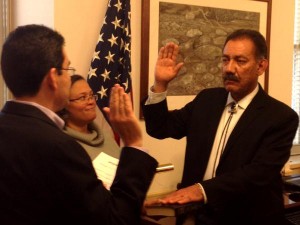 Estevan López being sworn in as Commissioner of Reclamation