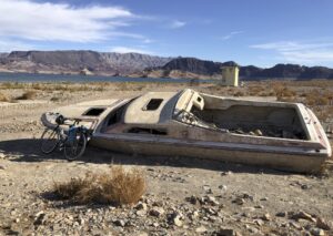 abandoned boat at Lake Mead
